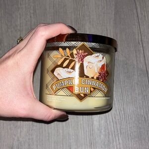 BATH AND BODY WORKS 3 WICK CANDLE